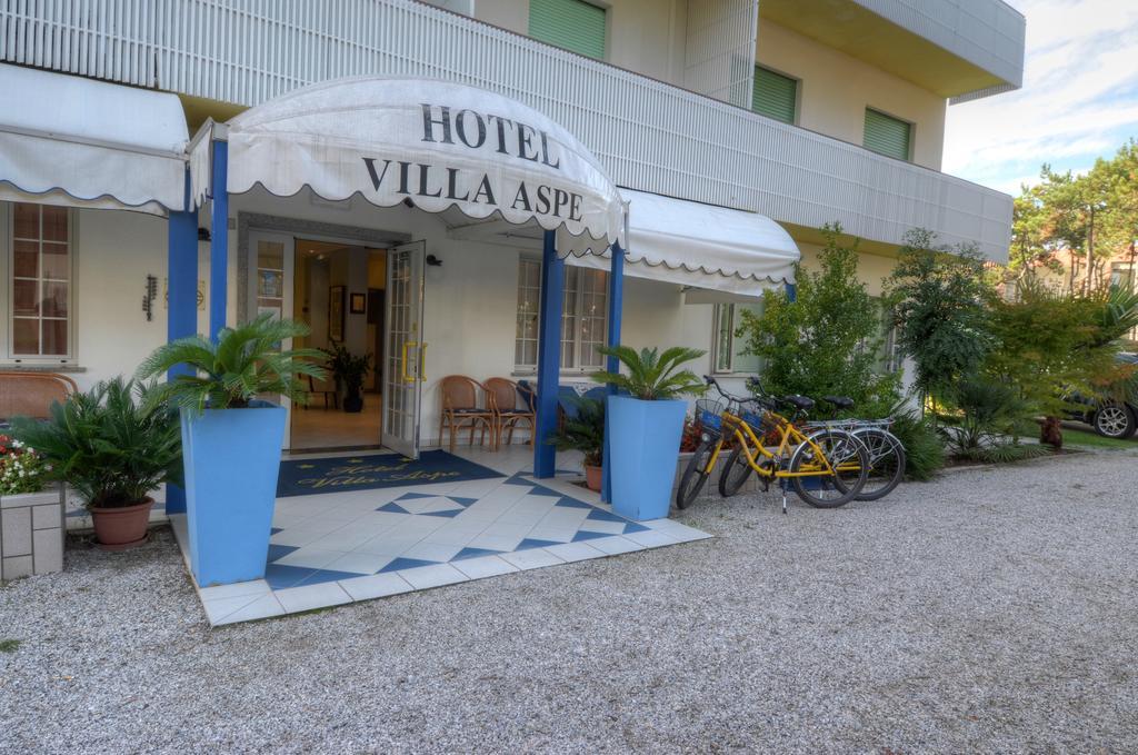Hotel Villa Aspe Bibione Exteriör bild