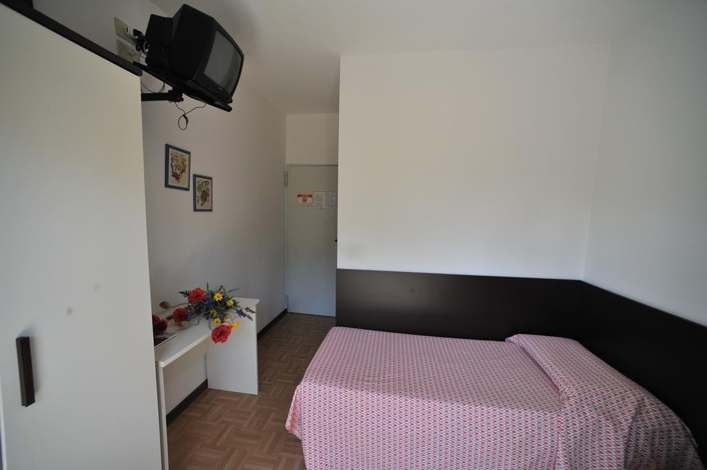 Hotel Aspe Bibione Rum bild