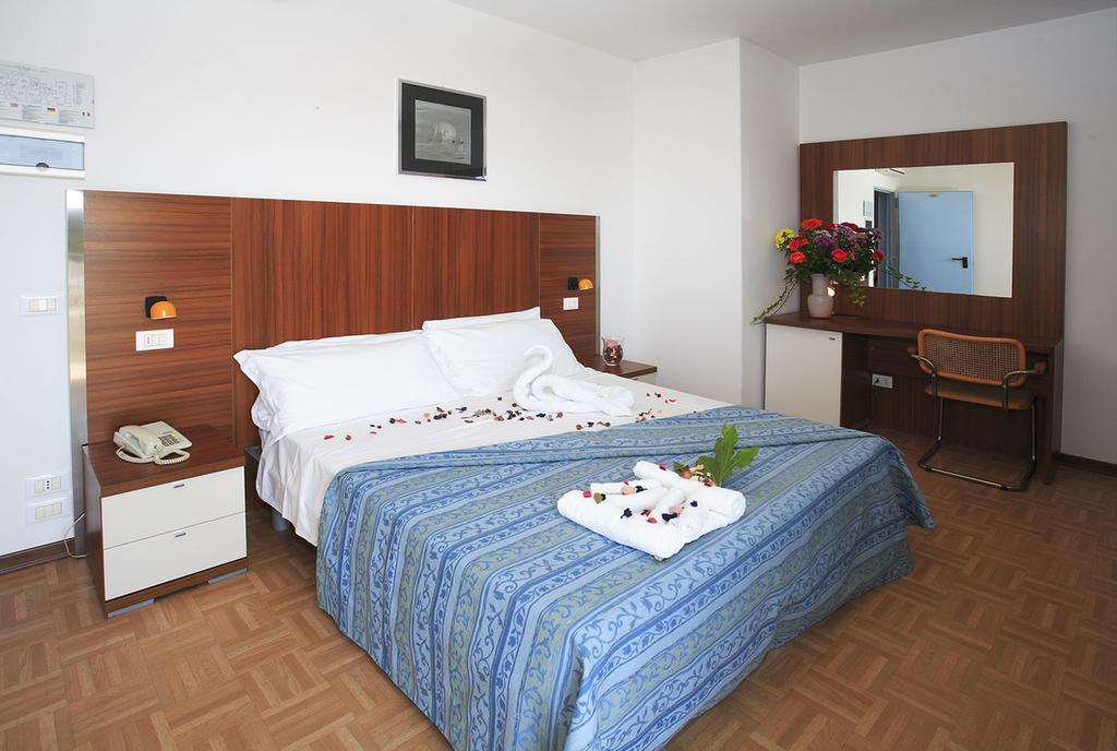 Hotel Aspe Bibione Exteriör bild