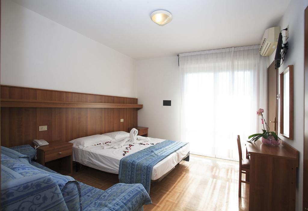 Hotel Aspe Bibione Exteriör bild